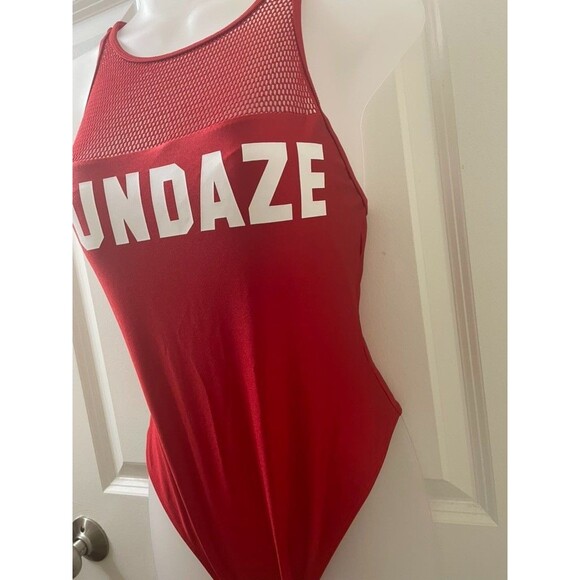 Forever 21 Red One Piece High Leg Graphic BATHING Suit “Sundaze” LG BEACHY - Picture 4 of 10